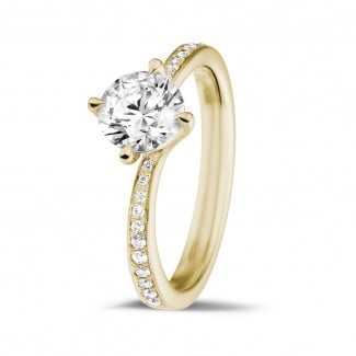 Side Diamond Gorgeous Solitaire Ring